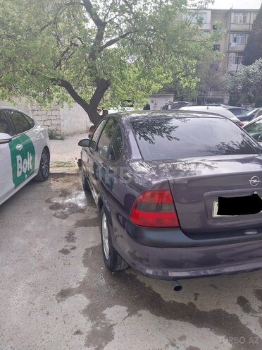 Opel Vectra 1996, 220,000 km - 1.8 l - Bakı