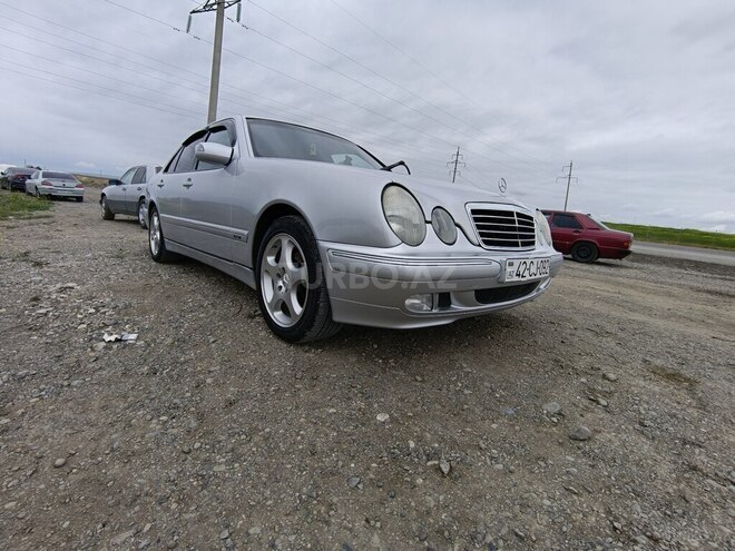 Mercedes E 220 d 1999, 446,290 km - 2.2 l - Füzuli