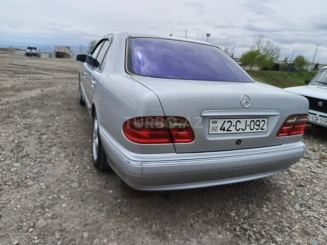 Mercedes E 220 d 1999, 446,290 km - 2.2 l - Füzuli