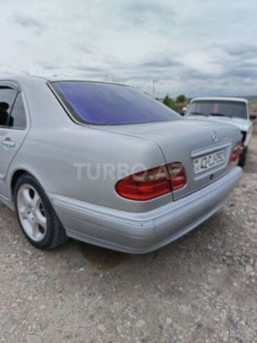 Mercedes E 220 d 1999, 446,290 km - 2.2 l - Füzuli