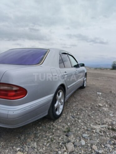 Mercedes E 220 d 1999, 446,290 km - 2.2 l - Füzuli