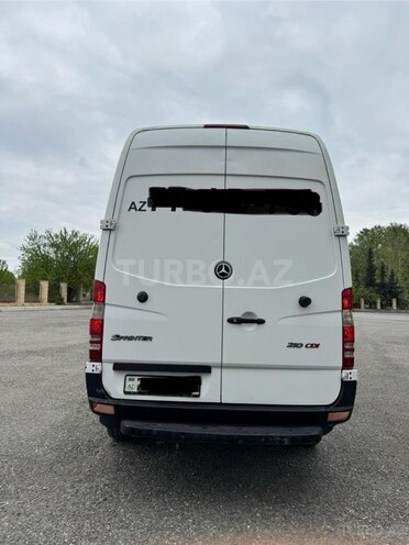 Mercedes Sprinter 210 2009, 388,400 km - 2.2 л - Yevlax
