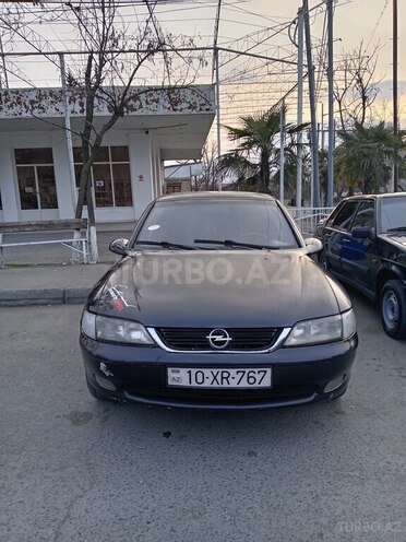 Opel Vectra 1996, 425,365 km - 1.6 l - Zaqatala