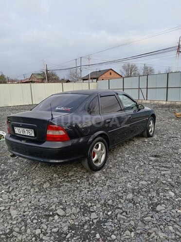 Opel Vectra 1996, 425,365 km - 1.6 l - Zaqatala