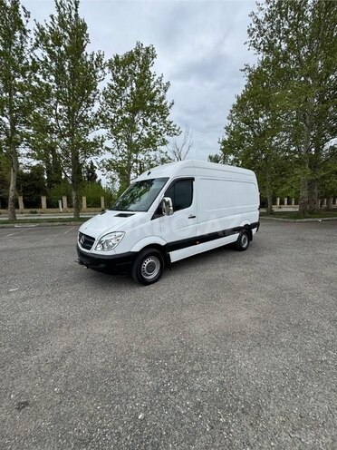 Mercedes Sprinter 210 2009, 388,400 km - 2.2 л - Yevlax