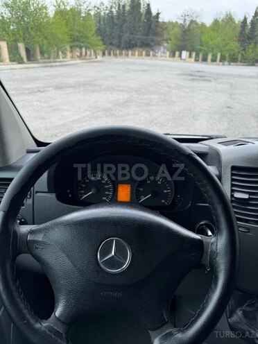 Mercedes Sprinter 210 2009, 388,400 km - 2.2 л - Yevlax