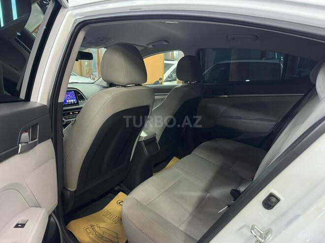 Hyundai Elantra 2017, 130,210 km - 2.0 l - Xırdalan