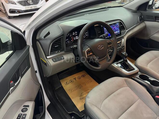 Hyundai Elantra 2017, 130,210 km - 2.0 l - Xırdalan