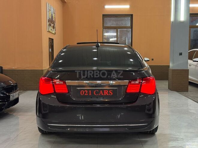 Chevrolet Cruze-12
