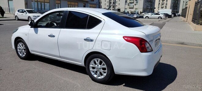Nissan Sunny 2014, 194,000 km - 1.5 l - Bakı