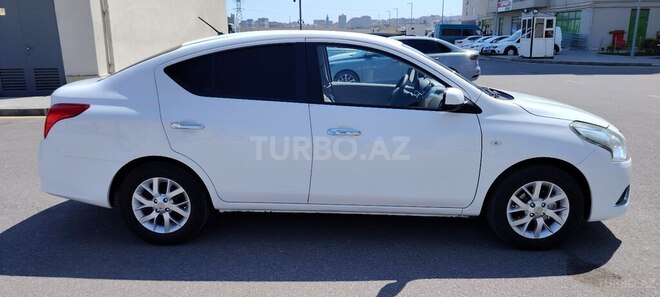 Nissan Sunny 2014, 194,000 km - 1.5 l - Bakı