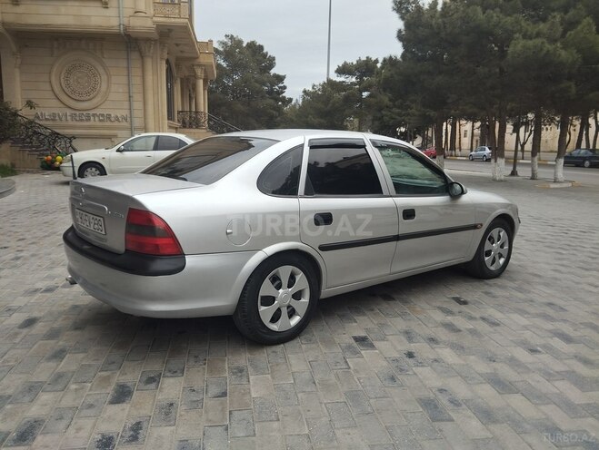 Opel Vectra 1998, 380,000 km - 2.0 l - Sumqayıt
