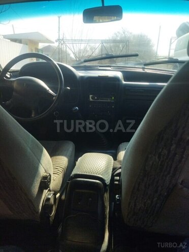 GAZ 3110 2003, 247,500 km - 2.3 l - Beyləqan