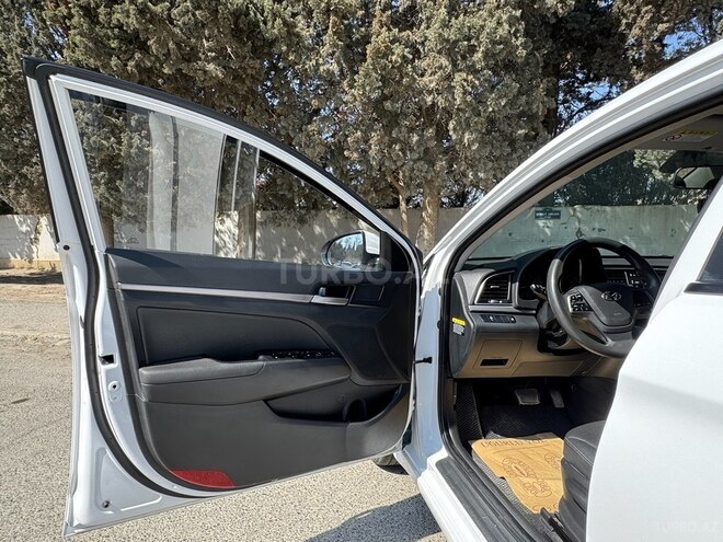 Hyundai Avante 2016, 158,200 km - 1.6 l - Bakı