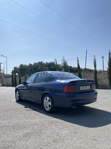 Opel Vectra 1999, 385,000 km - 1.6 l - Bakı