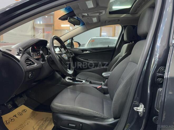 Chevrolet Cruze-9