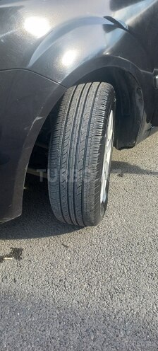 Kia Rio 2008, 353,000 km - 1.4 l - Qax