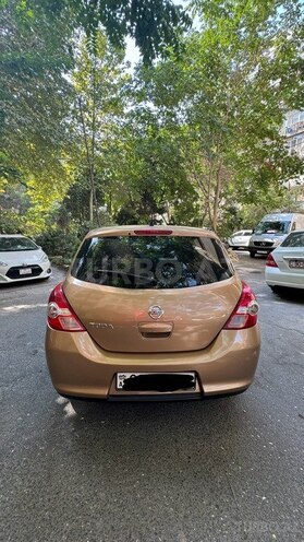 Nissan Tiida 2009, 255,000 km - 1.6 л - Bakı