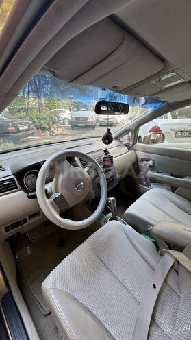 Nissan Tiida 2009, 255,000 km - 1.6 л - Bakı