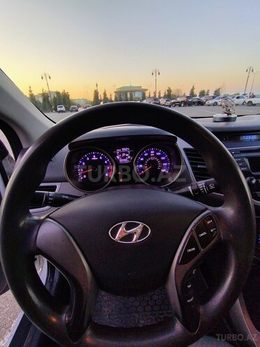 Hyundai Elantra 2014, 241,402 km - 1.8 l - Sumqayıt