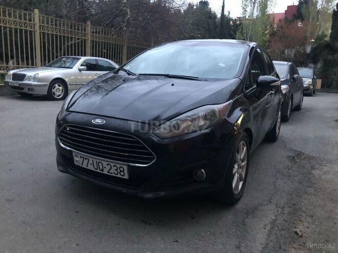 Ford Fiesta 2015, 120,057 km - 1.6 l - Bakı