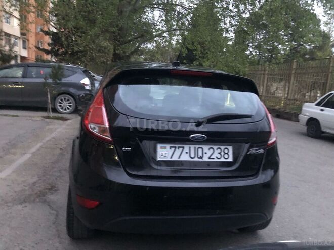 Ford Fiesta 2015, 120,057 km - 1.6 l - Bakı