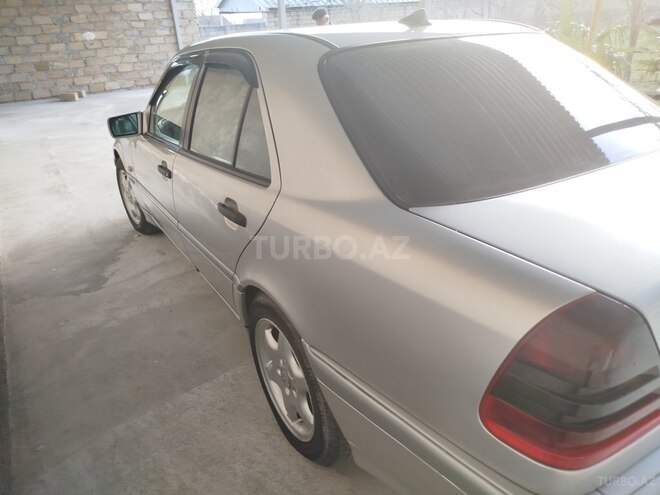 Mercedes C 200 d 2000, 310,000 km - 2.2 l - Şəki