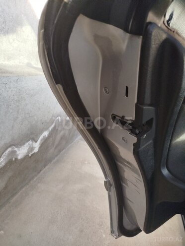 Mercedes C 200 d 2000, 310,000 km - 2.2 l - Şəki