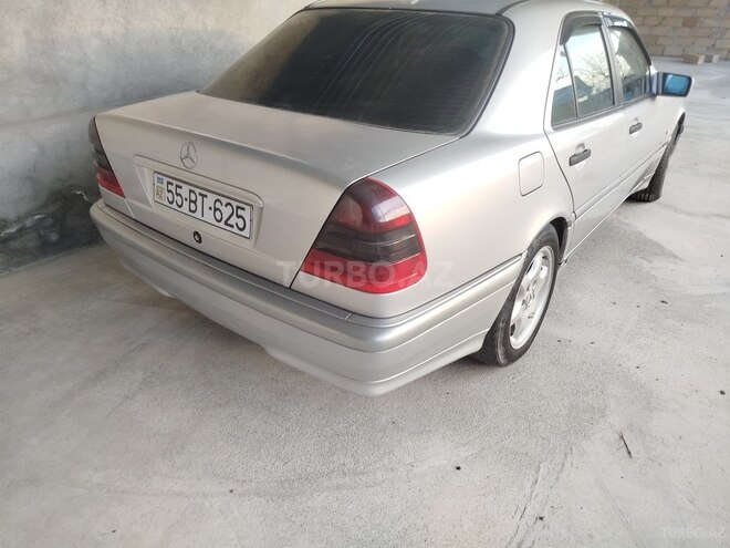 Mercedes C 200 d 2000, 310,000 km - 2.2 l - Şəki