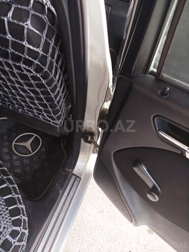 Mercedes C 200 d 2000, 310,000 km - 2.2 l - Şəki