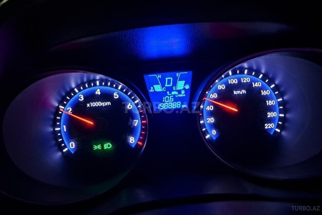 Hyundai ix35 2012, 198,888 km - 2.4 l - Bakı