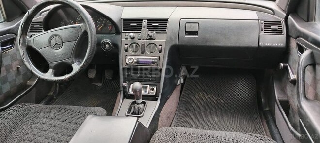Mercedes C 220 1993, 250,000 km - 2.2 l - Xaçmaz