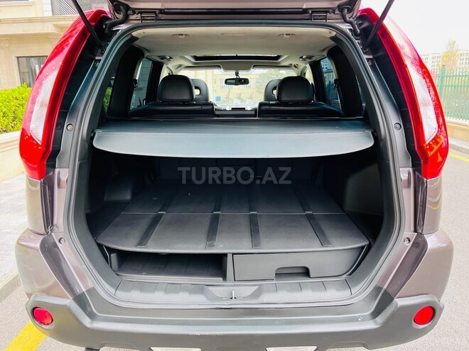 Nissan X-Trail 2013, 130,000 km - 2.5 l - Bakı