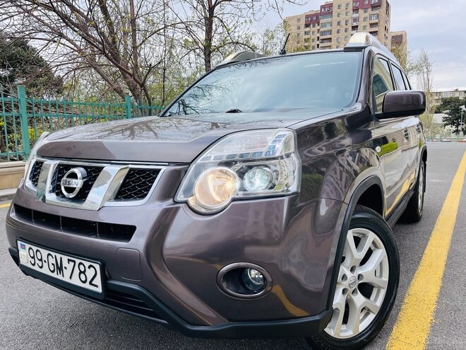 Nissan X-Trail 2013, 130,000 km - 2.5 l - Bakı