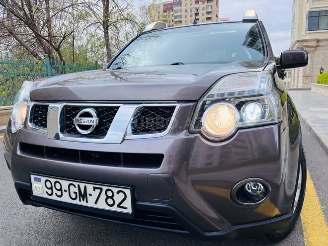 Nissan X-Trail 2013, 130,000 km - 2.5 l - Bakı