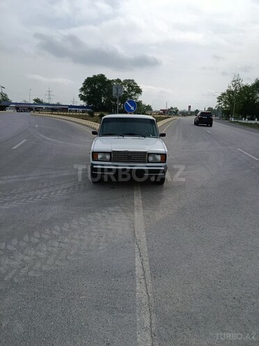 LADA (VAZ) 2107 2005, 82,000 km - 1.6 l - Yevlax