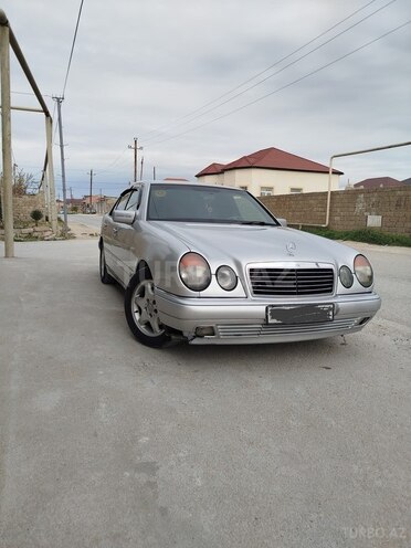 Mercedes E 200 1997, 111,000 km - 2.0 l - Bakı