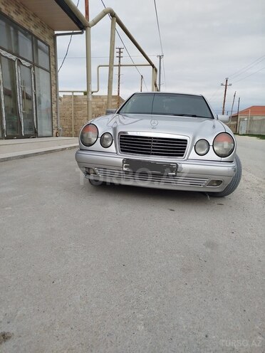 Mercedes E 200 1997, 111,000 km - 2.0 l - Bakı
