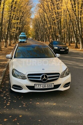 Mercedes E 200 2011, 221,000 km - 1.8 l - Bakı