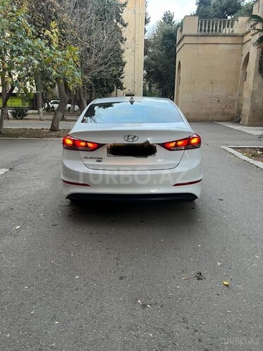 Hyundai Elantra 2017, 124,800 km - 2.0 l - Bakı