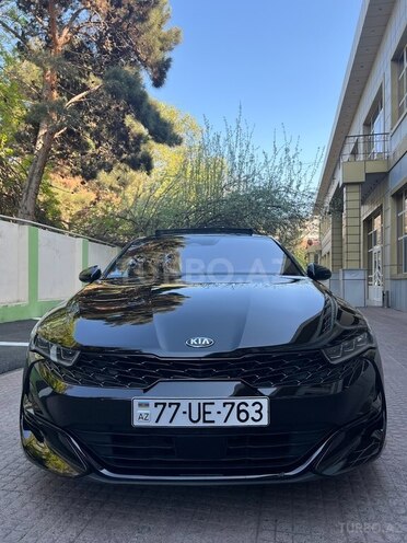 Kia K5-1