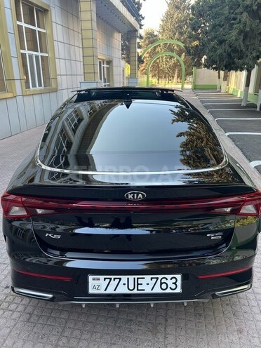 Kia K5-4