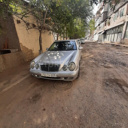 Mercedes E 220 d 1999, 422,000 km - 2.2 l - Sumqayıt