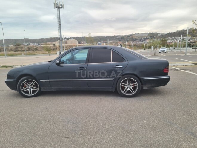 Mercedes E 220 d 2000, 427,538 km - 2.2 l - Bakı