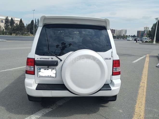 Mitsubishi Pajero io 2003, 235,433 km - 2.0 л - Gəncə