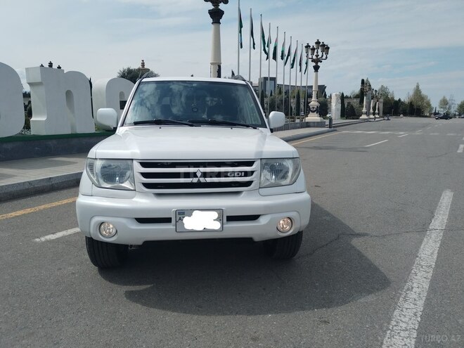 Mitsubishi Pajero io 2003, 235,433 km - 2.0 л - Gəncə
