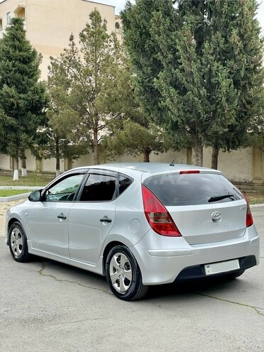 Hyundai i30 2011, 225,000 km - 1.4 l - Şirvan