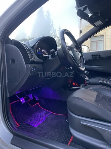 Hyundai i30 2011, 225,000 km - 1.4 l - Şirvan