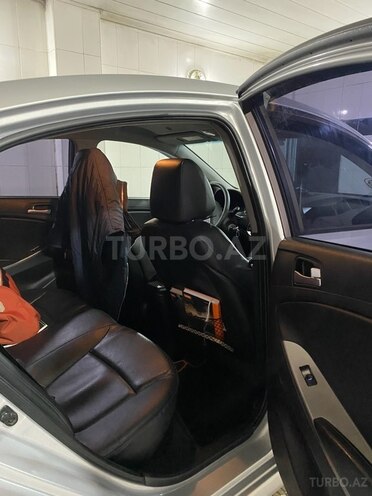 Hyundai Accent 2015, 233,800 km - 1.6 л - Bakı