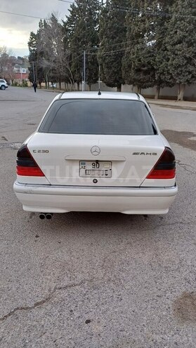 Mercedes C 230 2000, 235,000 km - 2.3 л - Bakı